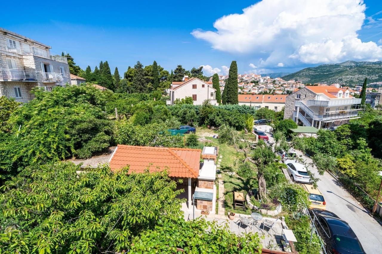 & V&m Guest house 4*