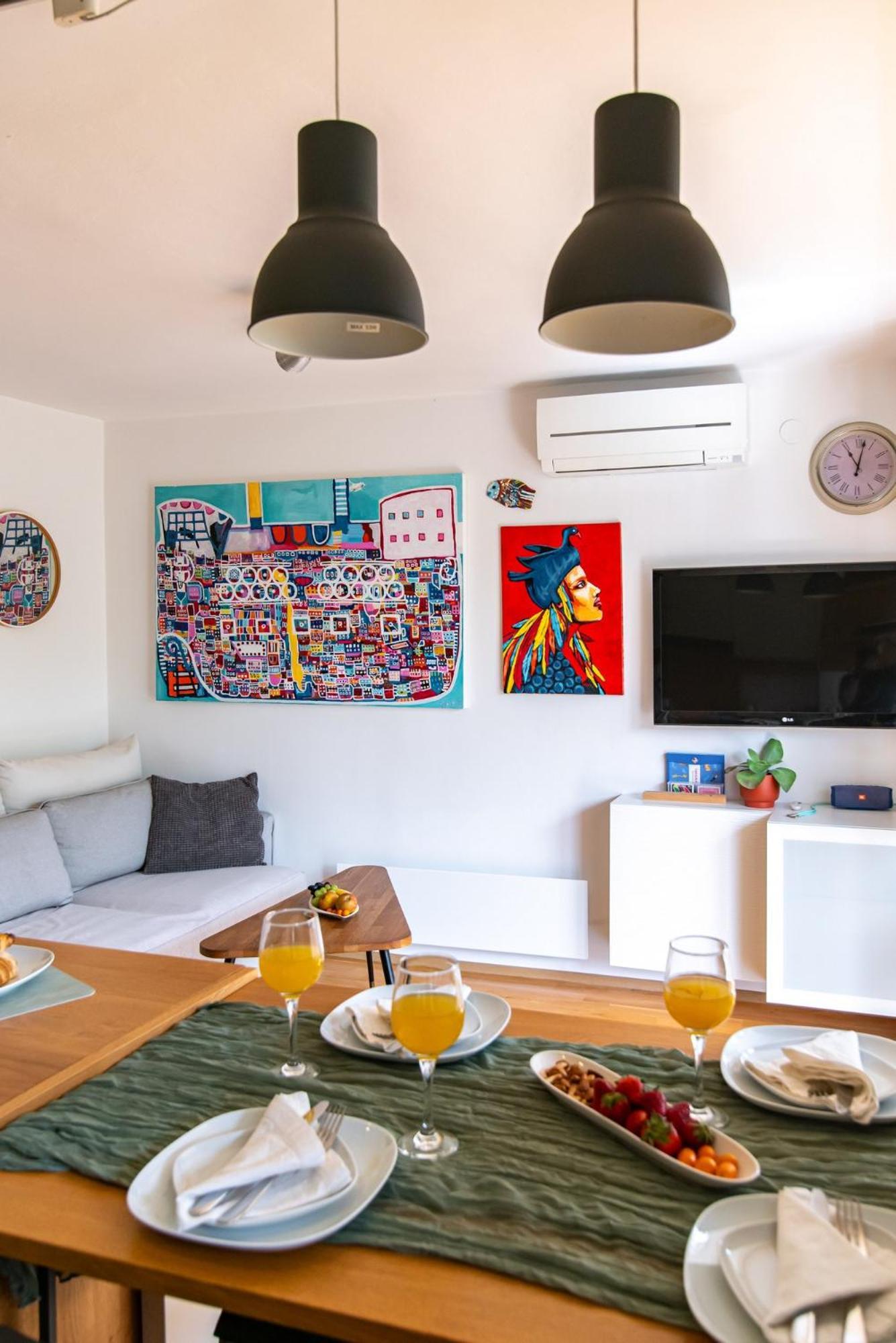 Apartment Modern & Spacious 1bdr Flat In *