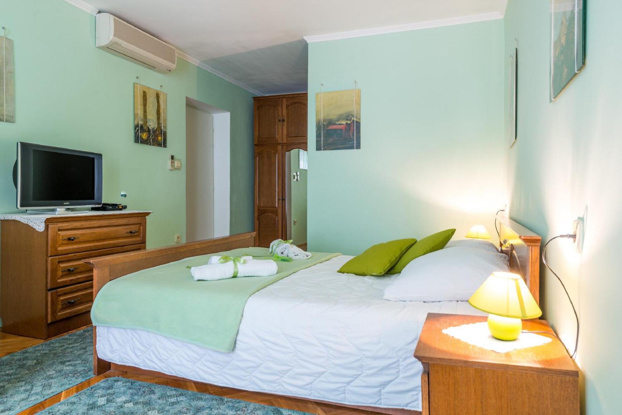 Guest house Apartments And Room Lora Dubrovnik