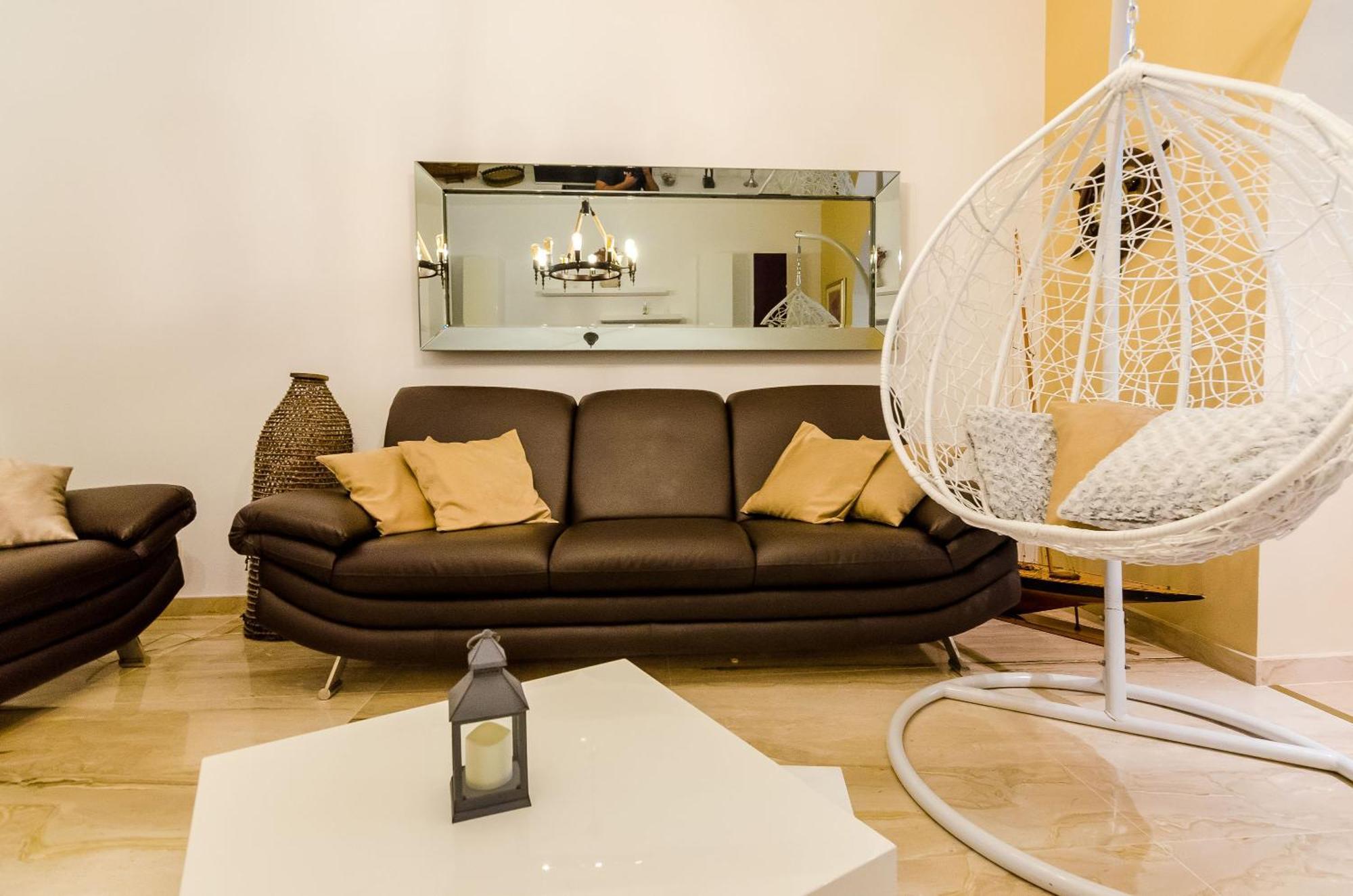 Camelia Luxury