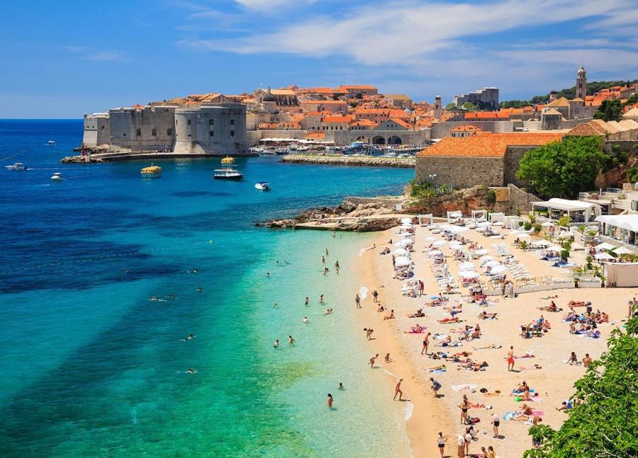 Kings Landing 5 Stars Penthouse Apartment