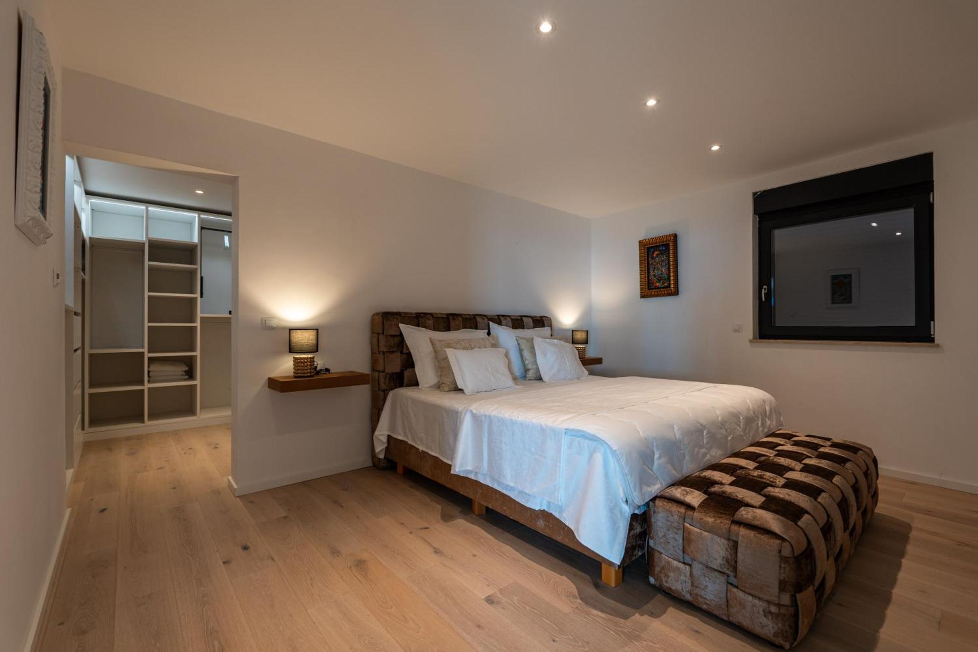 Kings Landing 5 Stars Penthouse