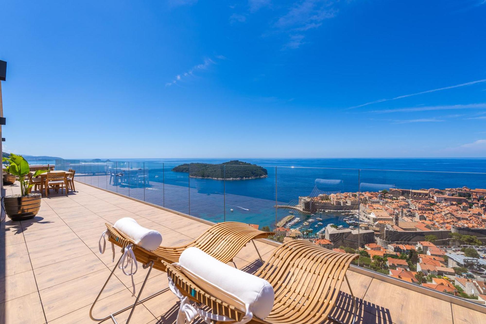 Kings Landing 5 Stars Penthouse *