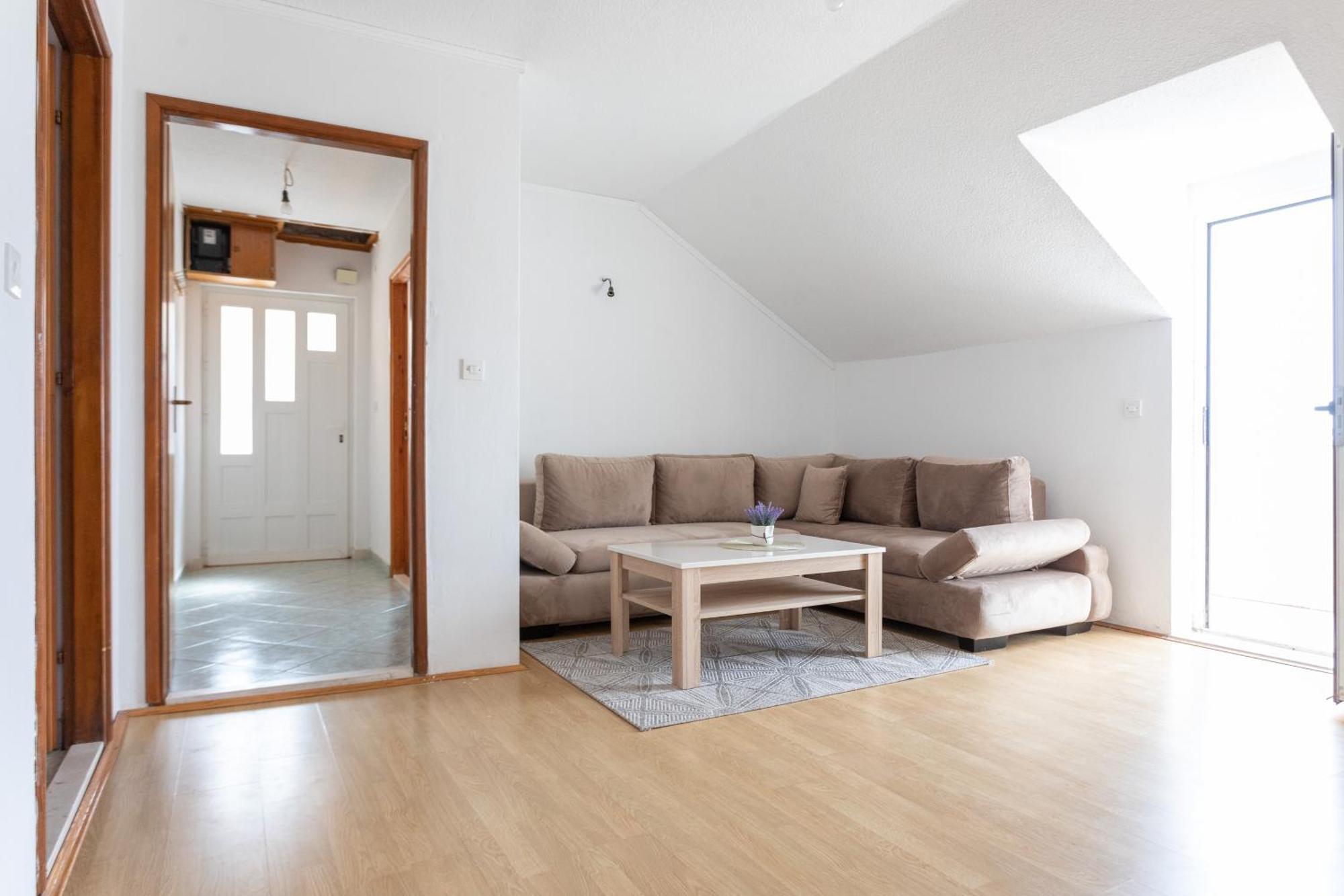 Apartment Panoramic View