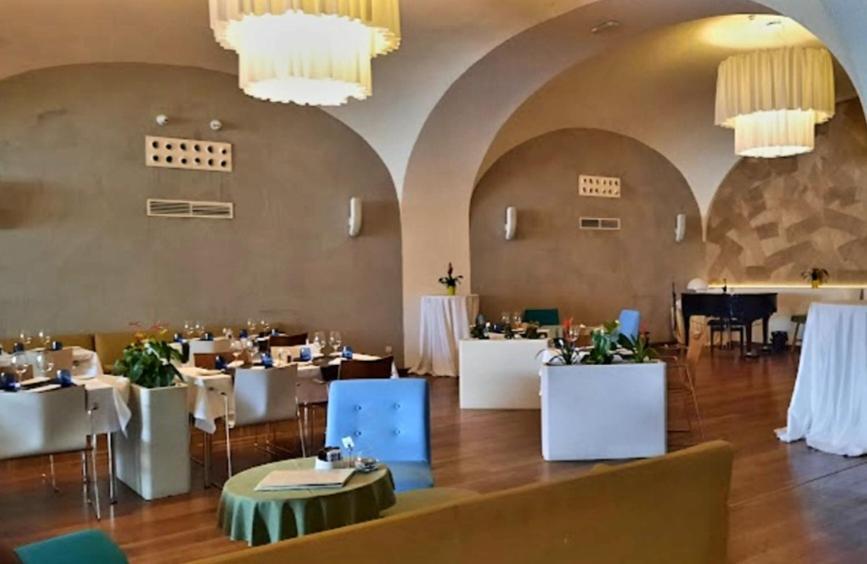 Palace La Strada