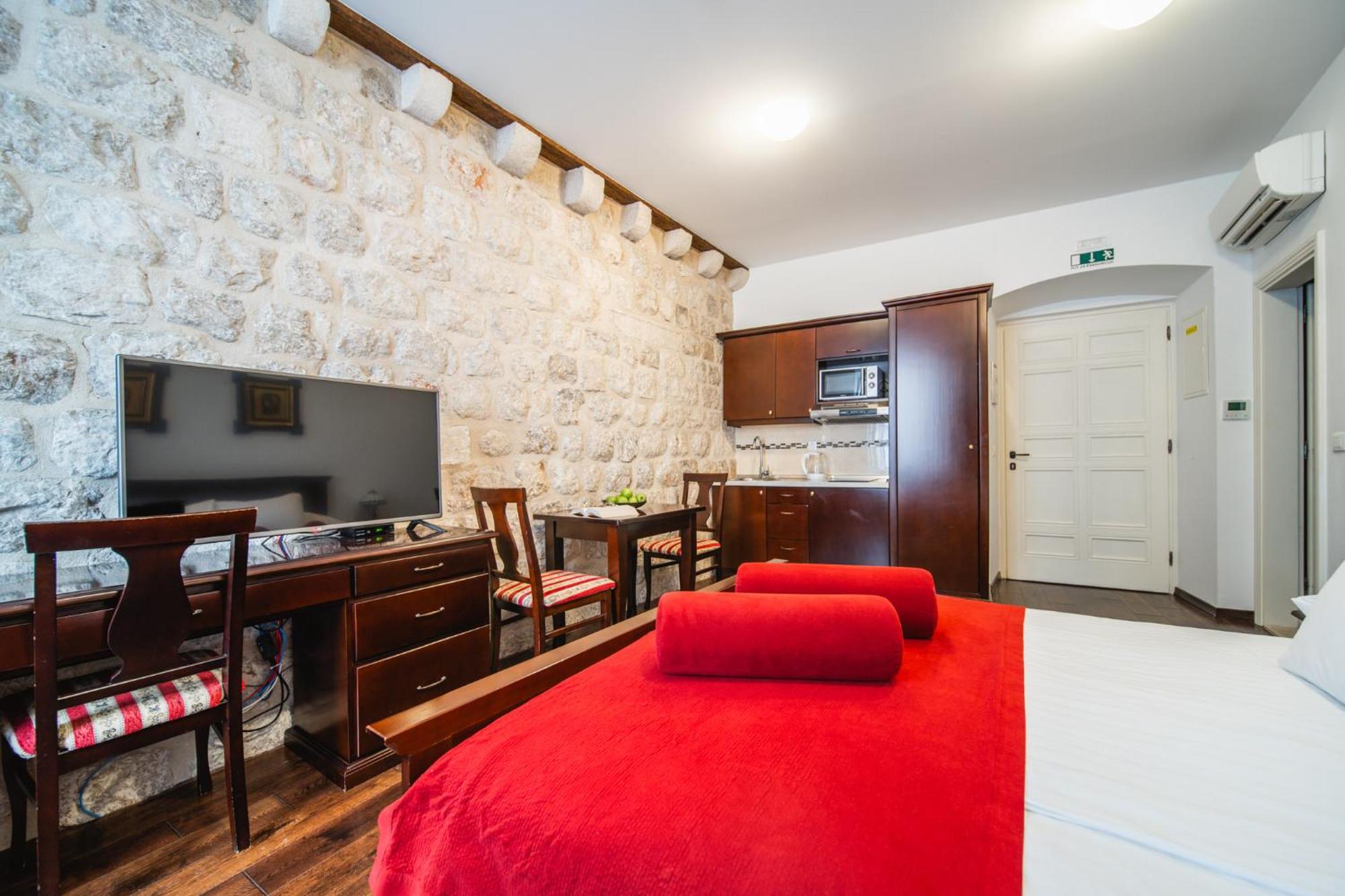 Sunce Palace With Free Offsite Parking Apartamento