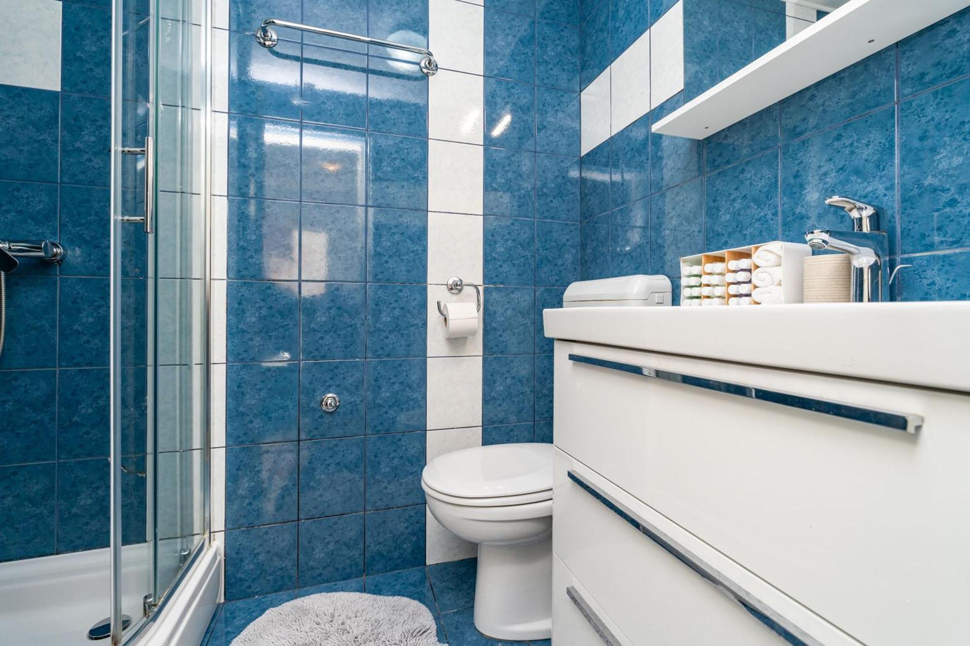Guest house Apartments And Room Lora 3*
