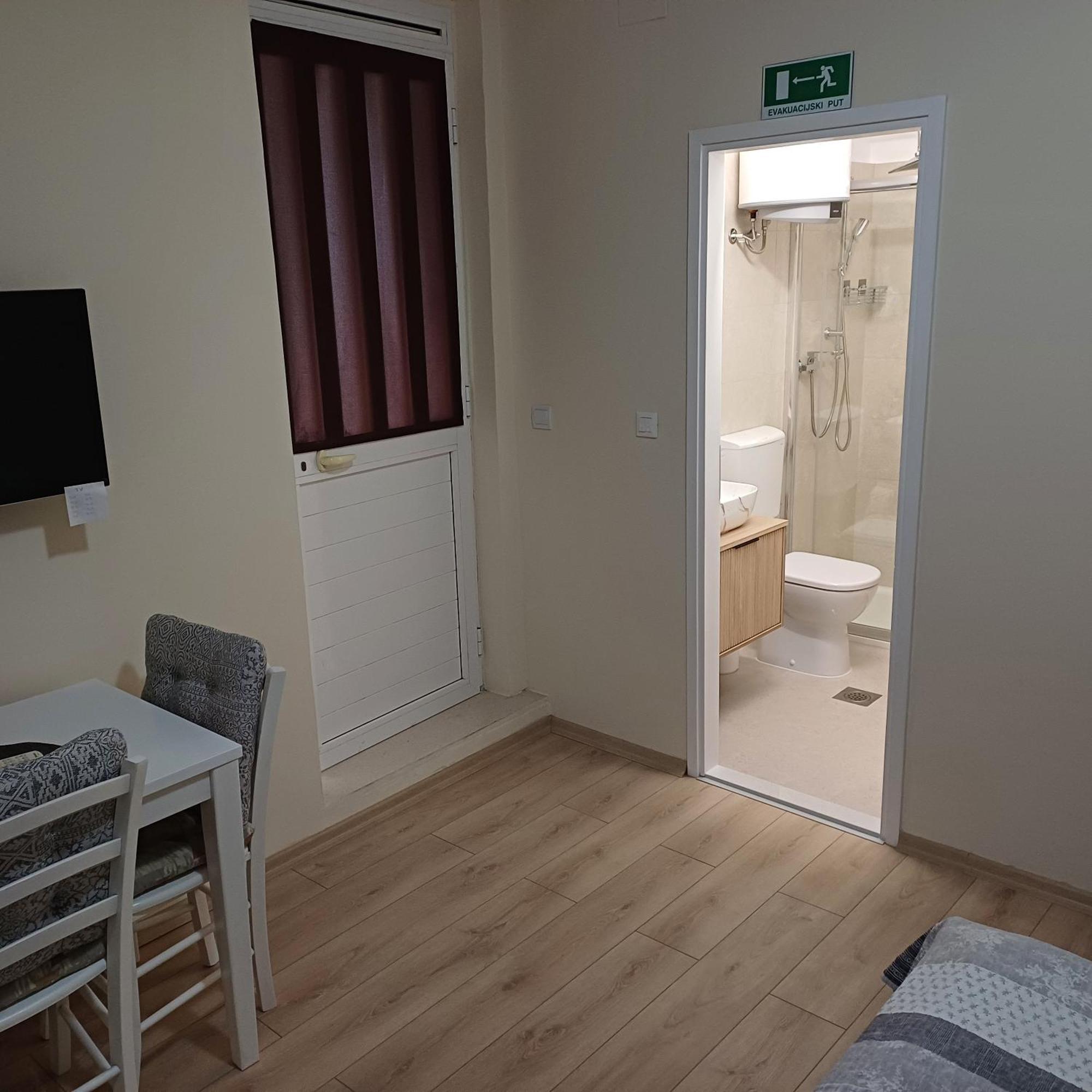 Kvestic Guest house