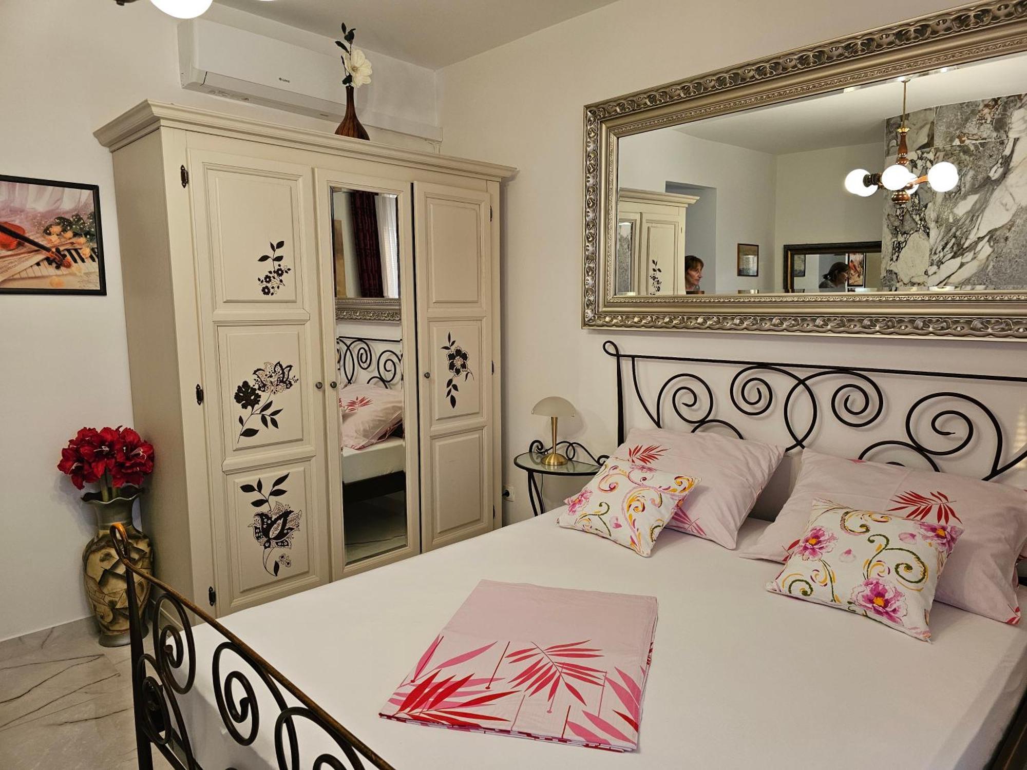 Guest house S&l 1