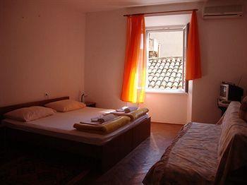 Peter Guest house 2*