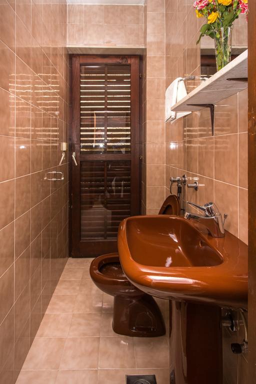 Lina Guest house 3*