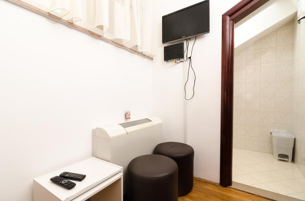 Cocoon & Hostel