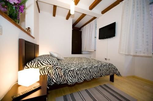 Apartment Flores *