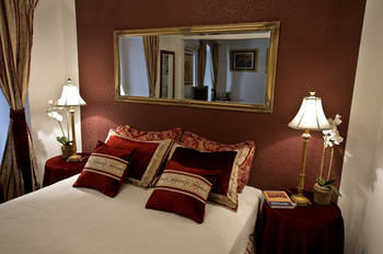 And Le Petit Nono Guest house