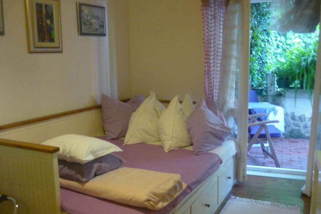 Garden Bed & Breakfast 3*