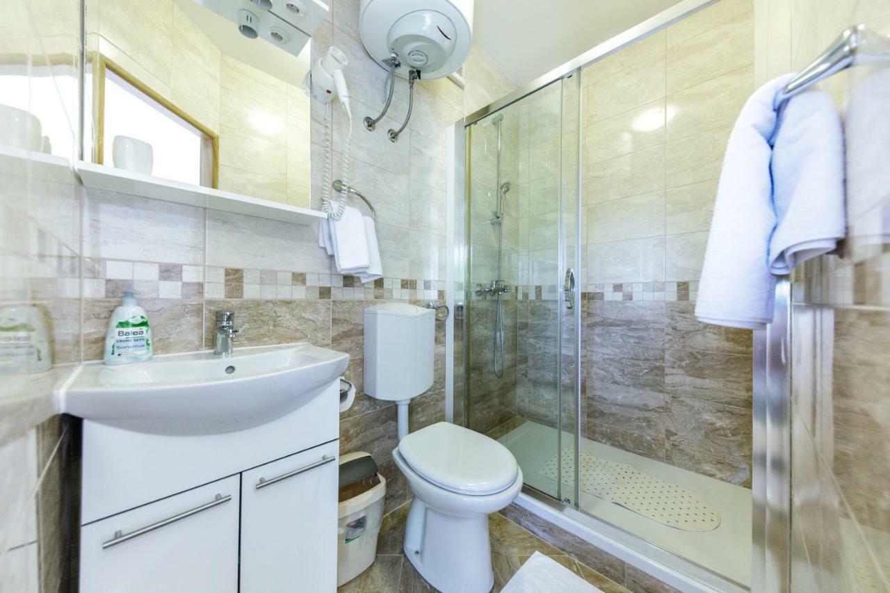Guest house Anica 3*