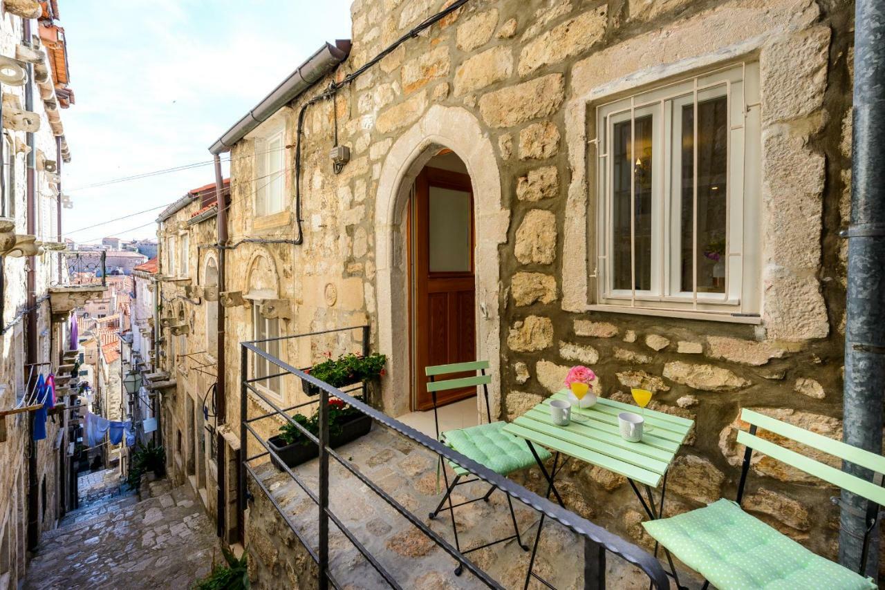 San Lorenzo Deluxe With Balcony Guest house