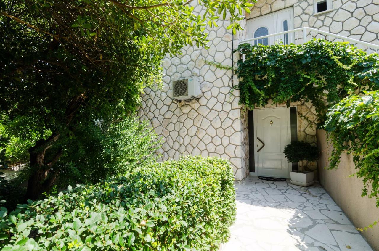 Apartment Wisteria