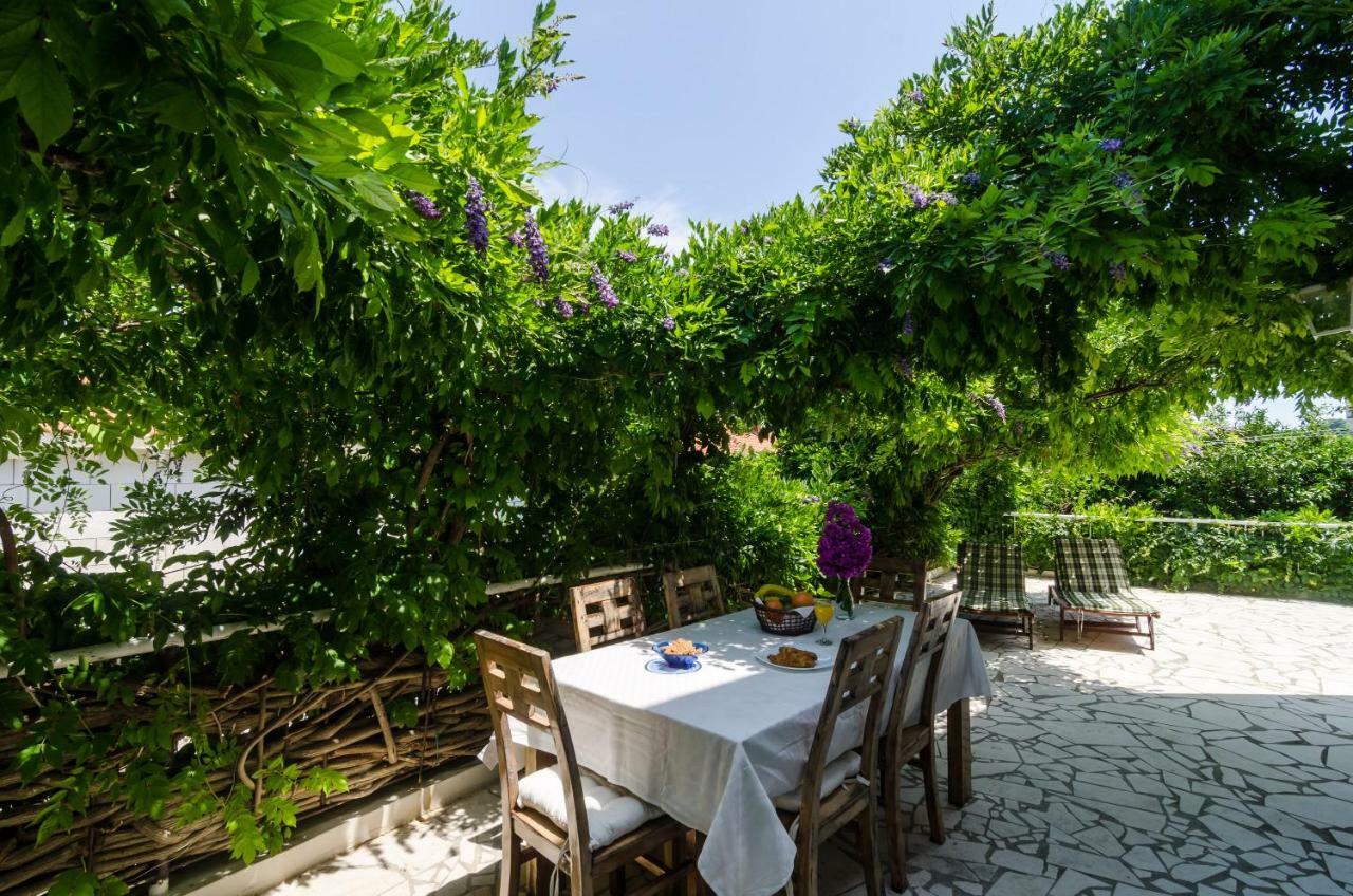 Apartment Wisteria *